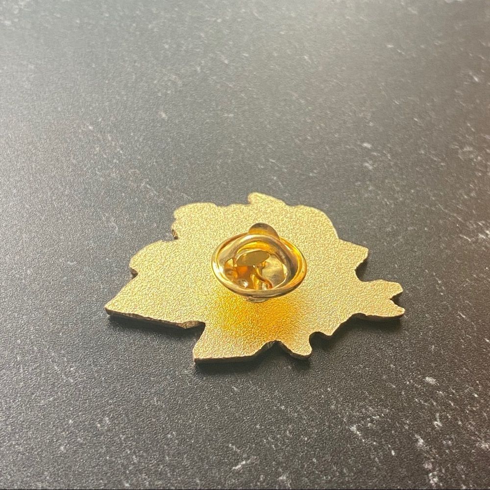 Crystal Protection Enamel Pin/ Brooch - Picture 4 of 5